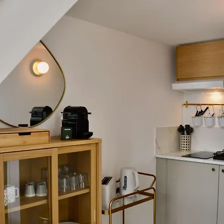 Apartment Cosy Loft-style In The 10th *
