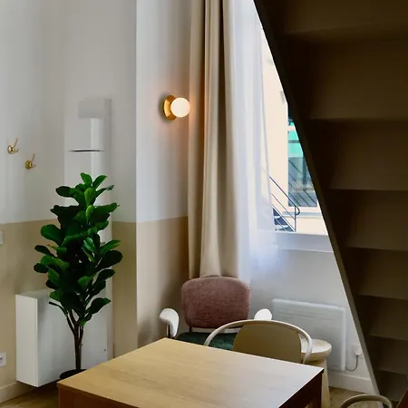 Cosy Loft-style In The 10th * Paris
